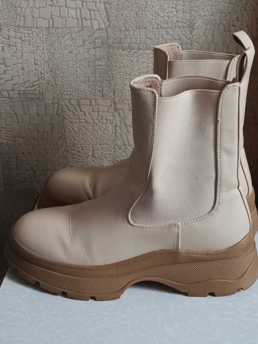 Жіночі демісезонні чоботи-челсі, 38 розмір. Primark