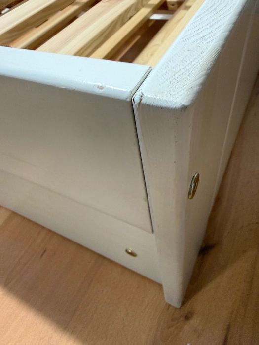 Białe drewniane łóżko 160x80 z szufladą na drugi materac lub zabawki