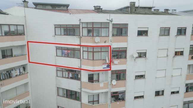 Apartamento T4 à venda em Amares