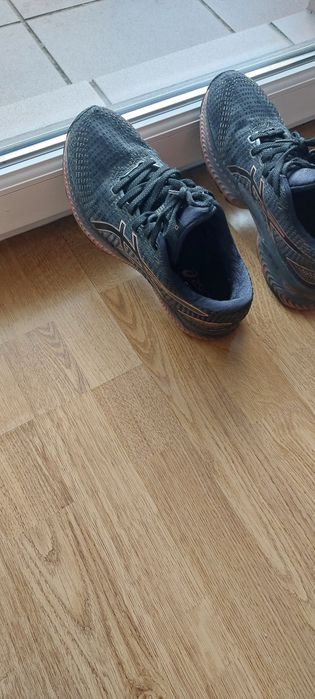 Buty damskie sportowe Asics