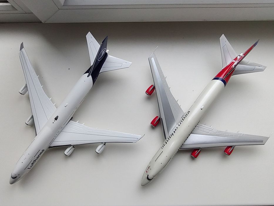 Металева модель Boeing 747-200, 747-400