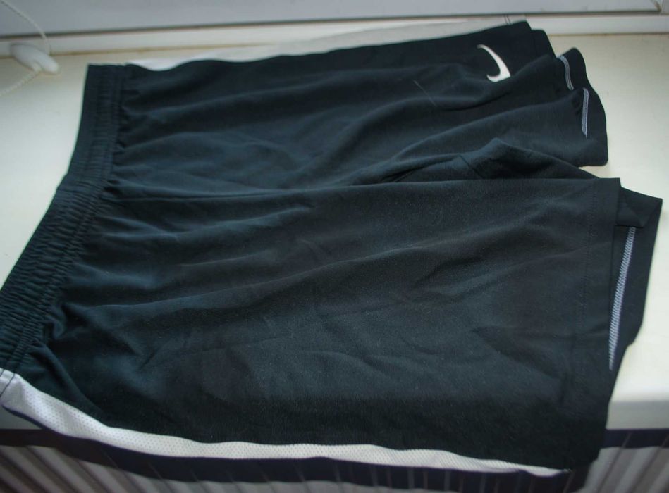 Zestaw krótkich spodenek dla chłopca