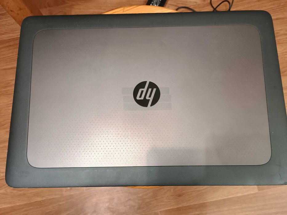 Zbook 17 g3 i5 6440q\16gb ddr4\k1000m 2gb\256 SSD