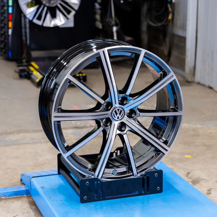 NOWE ORYGINALNE Koła Volkswagen 20" Golf Jetta Beetle Passat Passat CC