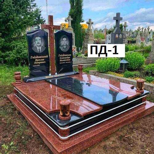 Встановлення пам'ятників Чернівці.