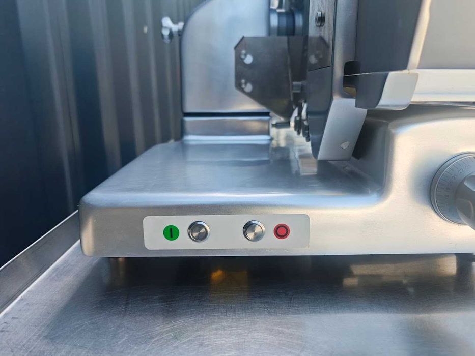 Krajalnica  Omega VS 370 do wędlin sera mięsa Made in Italy