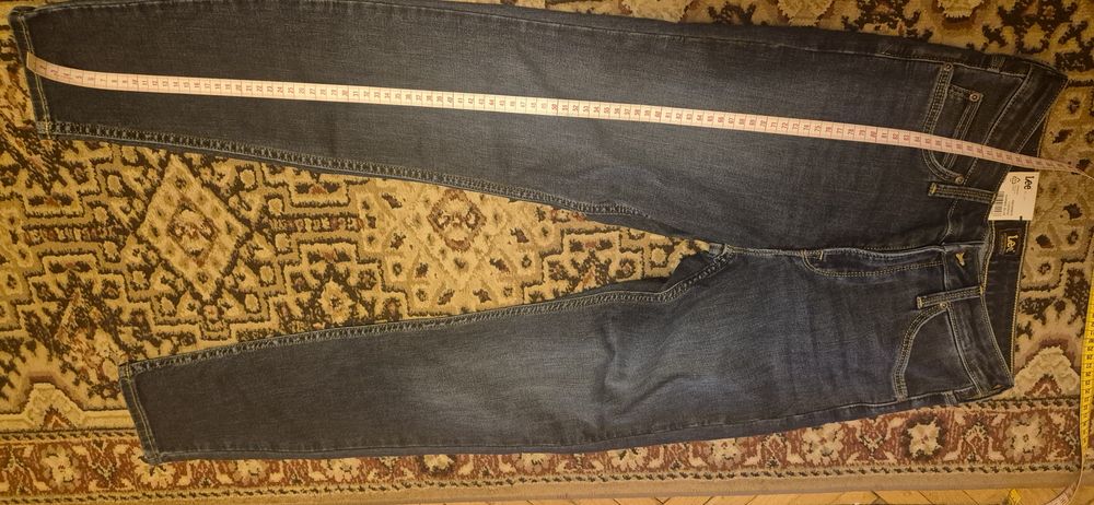 Sprzedam nowe spodnie jeansowe marki lee