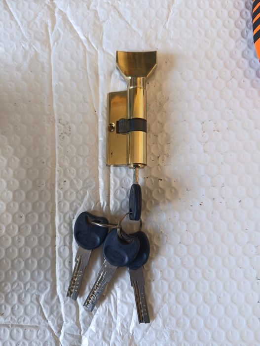 Замок barrera, міжкімнатний з ручками