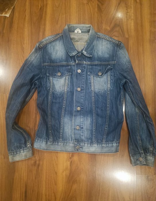 4 Blusões de ganga azul senhora (5€ cada) todos (15€)
