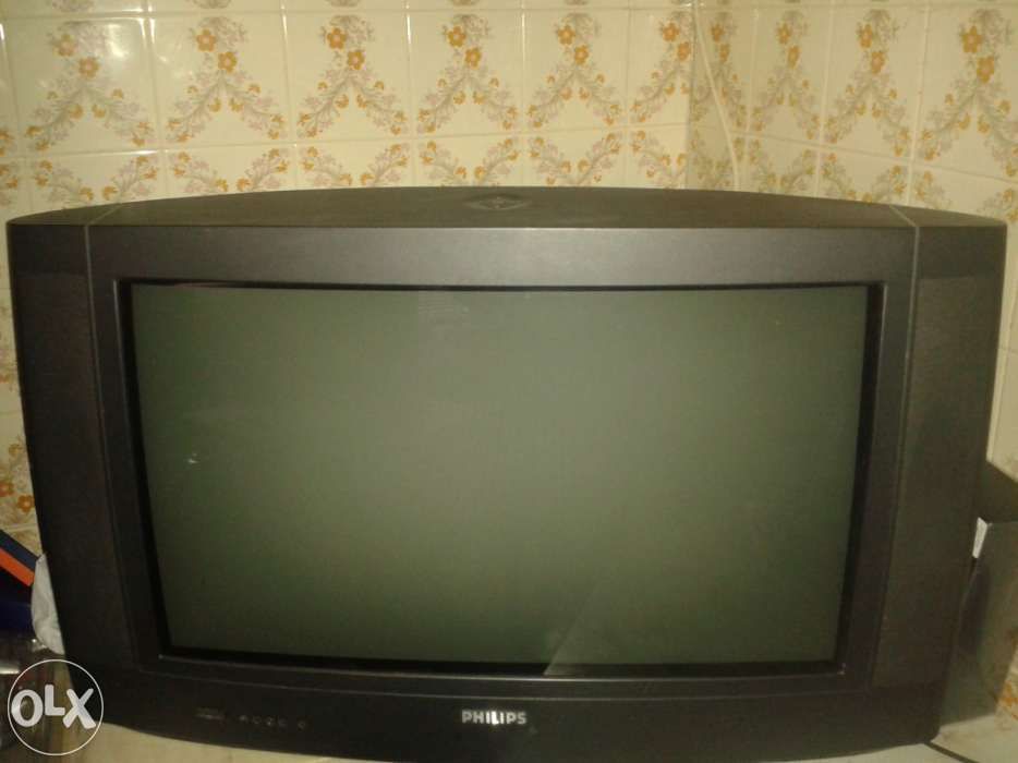 Tv philips 72 cm 100hz preta