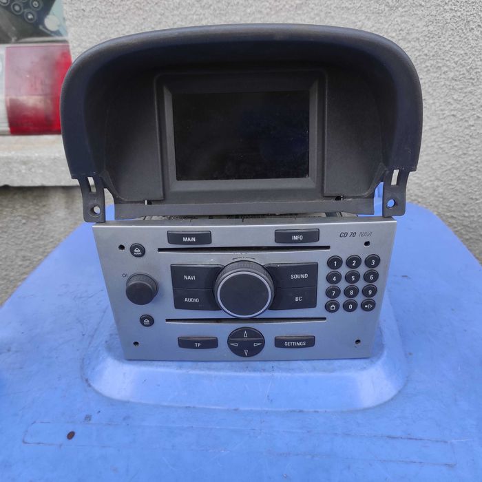 Radio CD 70 Navi  + wyświetlacz Opel Tigra B Komplet