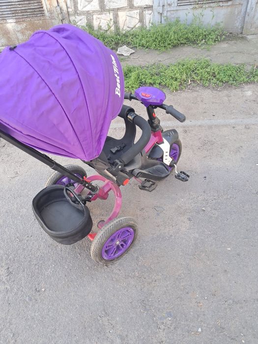 Дитячий велосипед з ручкою