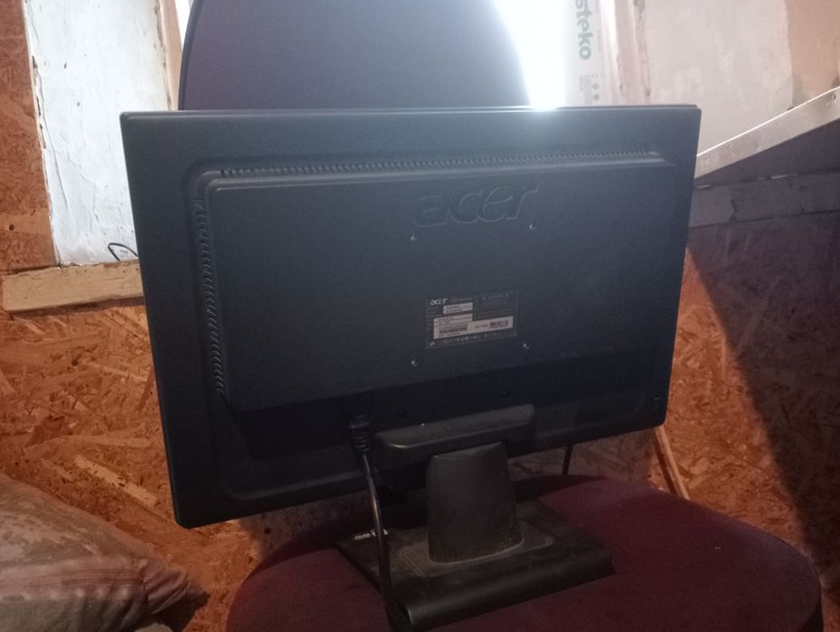 Монитор Acer tco 03