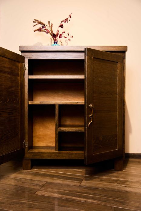 Шкаф для взуття з масива дуба