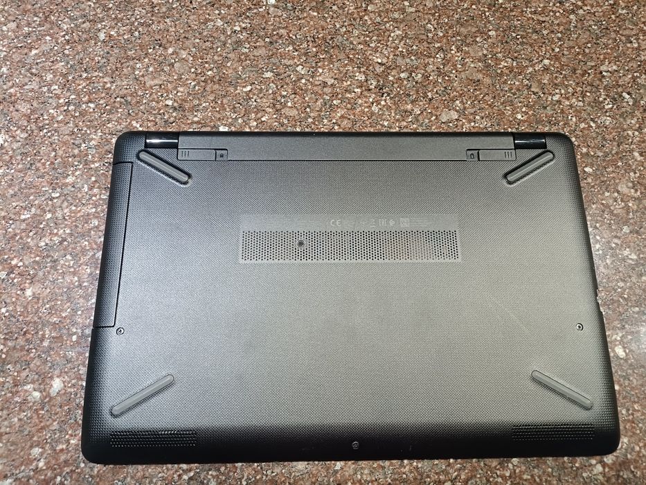 HP Notebook 15-ra070nw
HP Notebook - 15-ra070nw
HP Notebook - 15-ra