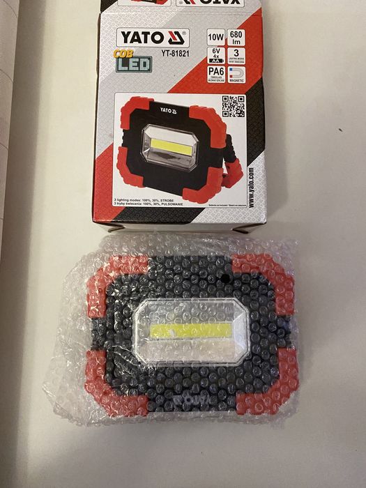 Ліхтар Yato новий