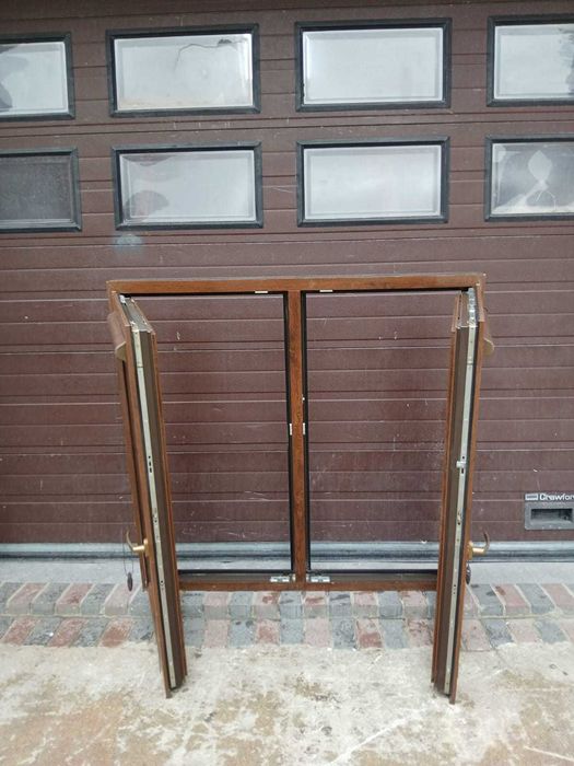 Okno dwuskrzydłowe orzech 142x138 okna brąz brązowe DOWÓZ CAŁY KRAJ