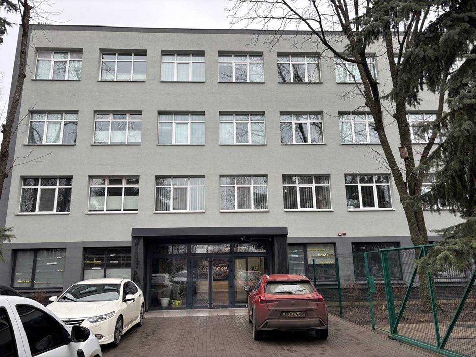 Оренда приміщення в офісному центрі - 120 м2