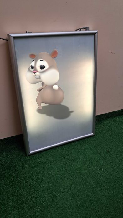 Gablotka aluminiowa przeszklona,podświetlana