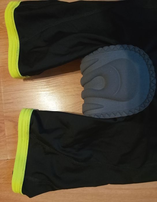 soc,kolarskie spodenki z wkładką S