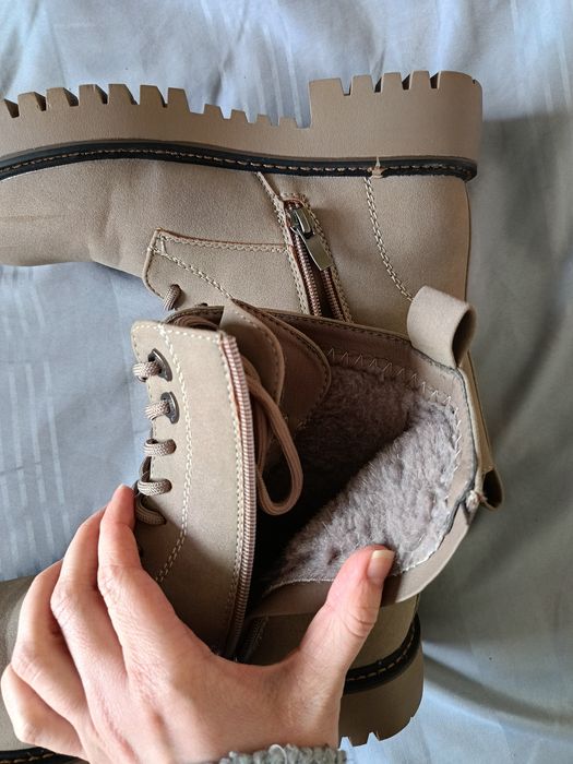 Жіночі зимові черевики