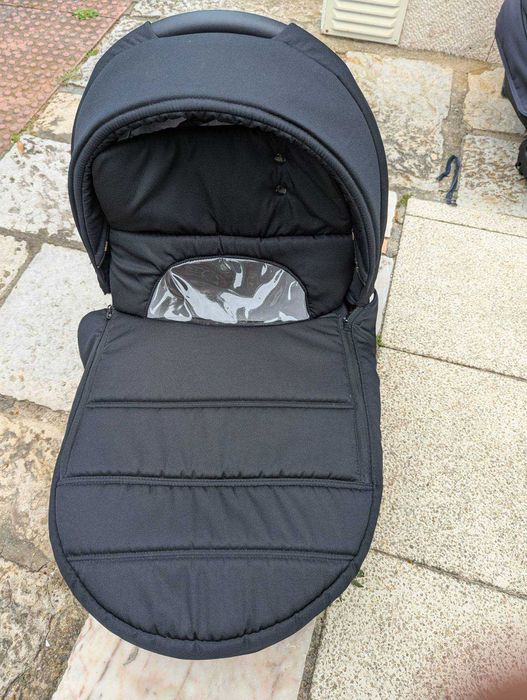 Carrinho de Bebé Tako 3 em 1 (Trio) + Base Auto e Acessórios