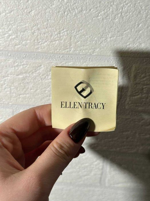 Женские часы Ellen Tracy