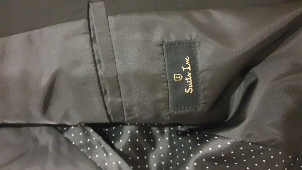 Fato Slim Fit Suits Inc., Size 38 – Used Three Times64564069268227123