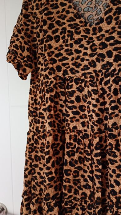 Sukienka w panterkę jak nowa babydoll