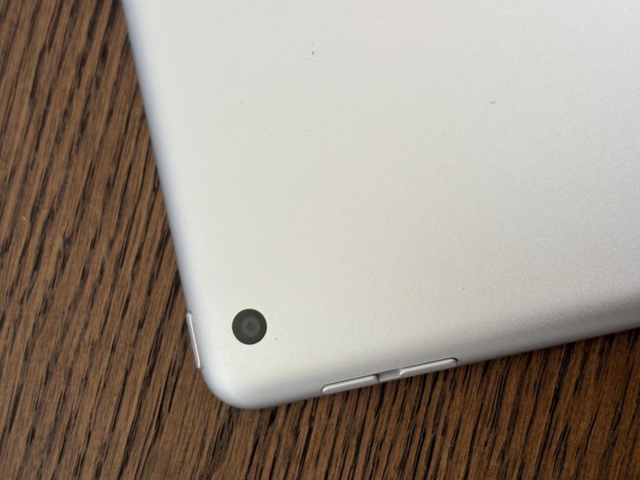 Apple Ipad 9a Geraçao - 2021 - 64GB