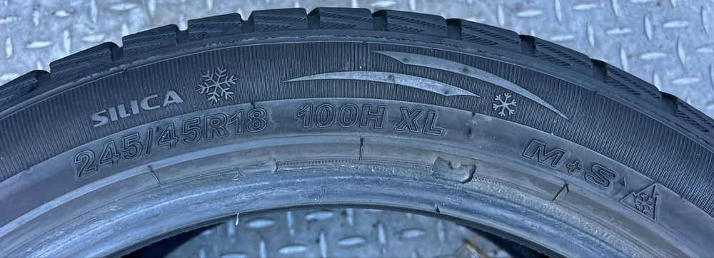 245/45 18 Farroad FRD 78 4 шт