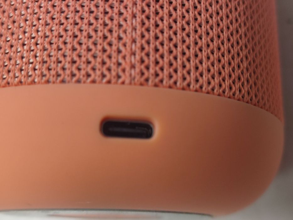 Колонка  Bluetooth в доброму стані ,стан нової