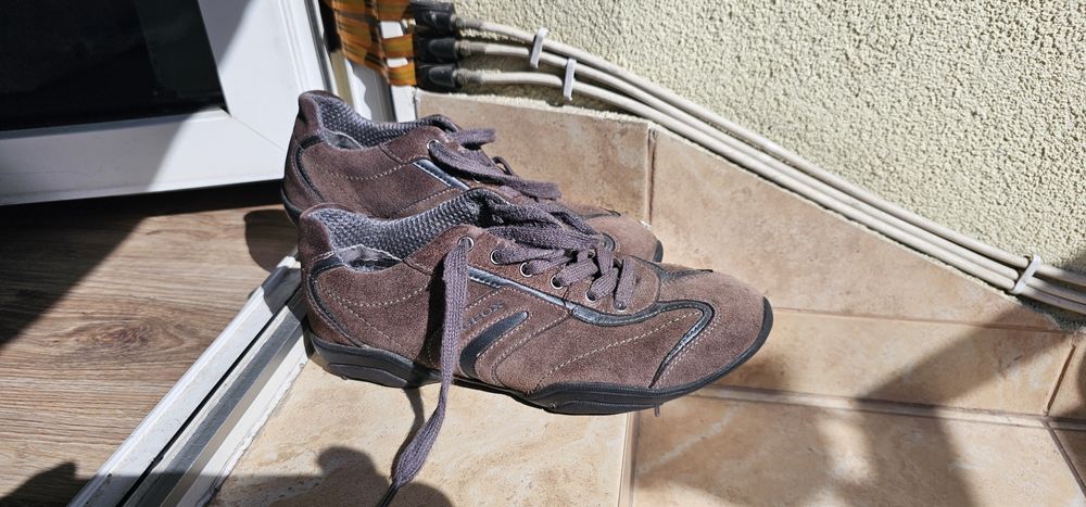 Buty skórzane GEOX rozmiar 38 wkładka 23,5cm stan bardzo dobry