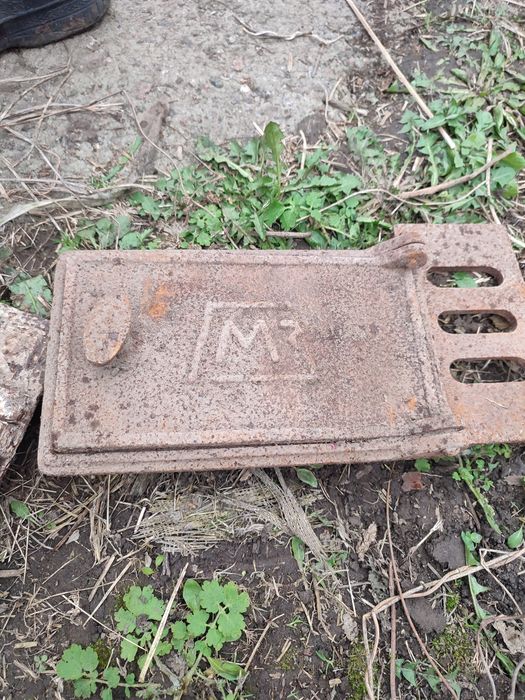 Дверцята і колесники на грубку.
