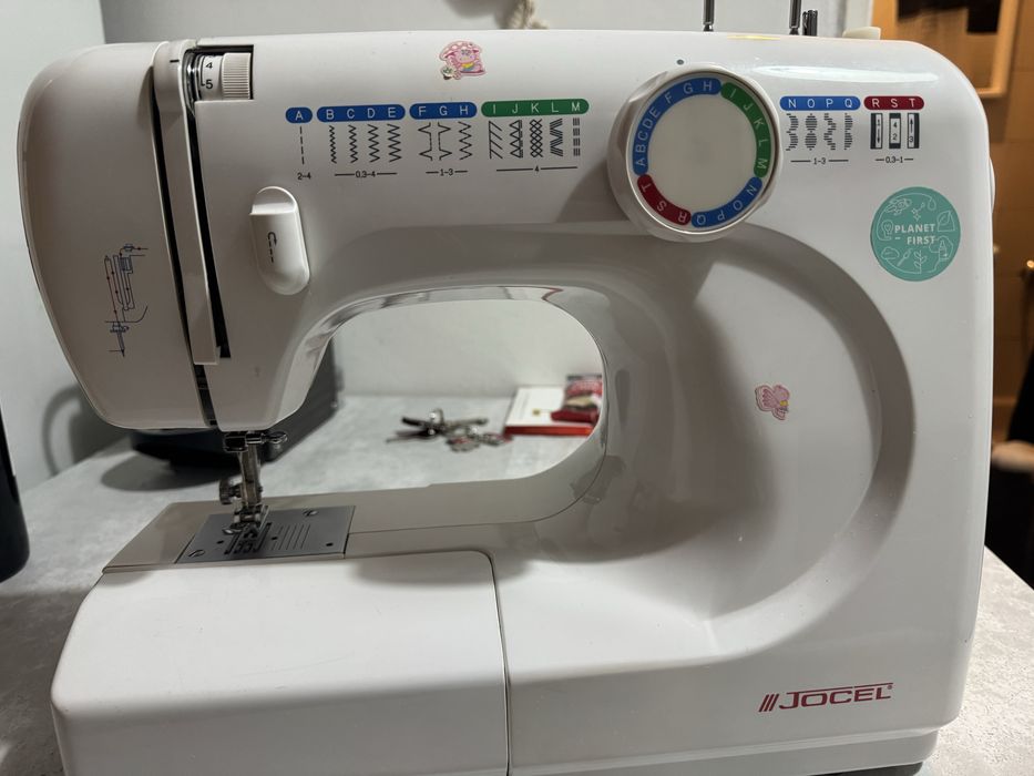 Maquina de costura Jocel