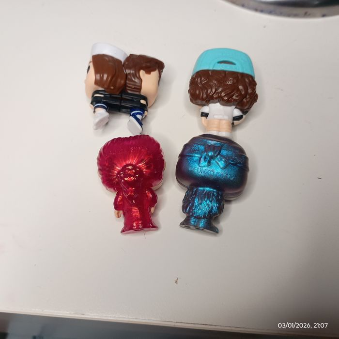 Kinder joy stranger things