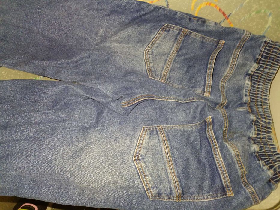 Reserved: niebieskie jeansy 170cm