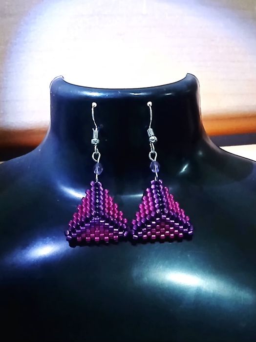 Brincos de miçangas