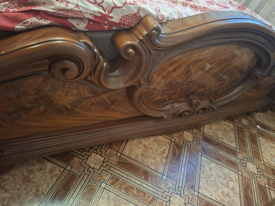 Кровать без матраца состояние 9 из 10