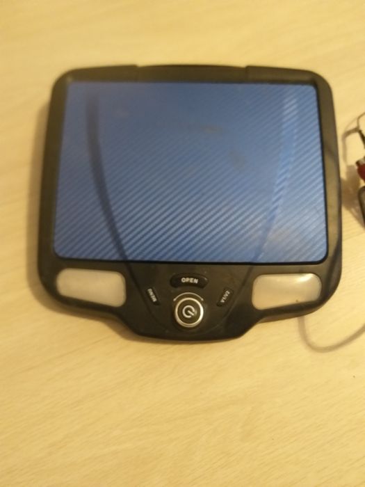 Монитор в автомобиль потолочный