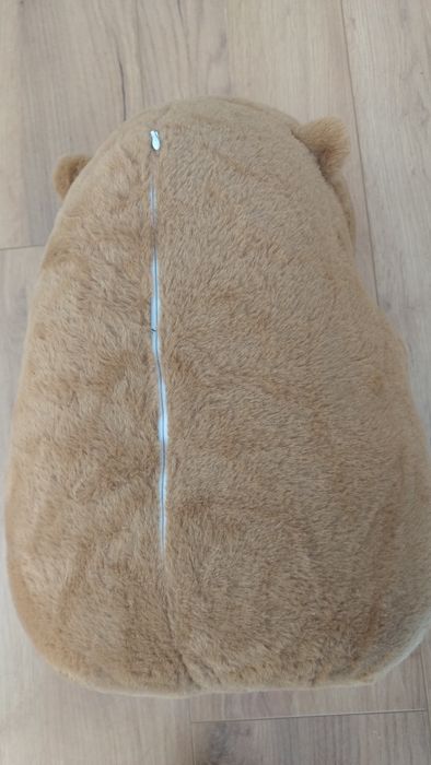 Duża Kapibara maskotka z kocem w środku jak nowe ok 43 cm