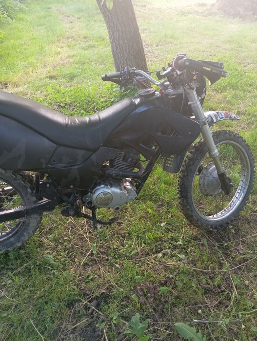 Зоншенг 200, на доках