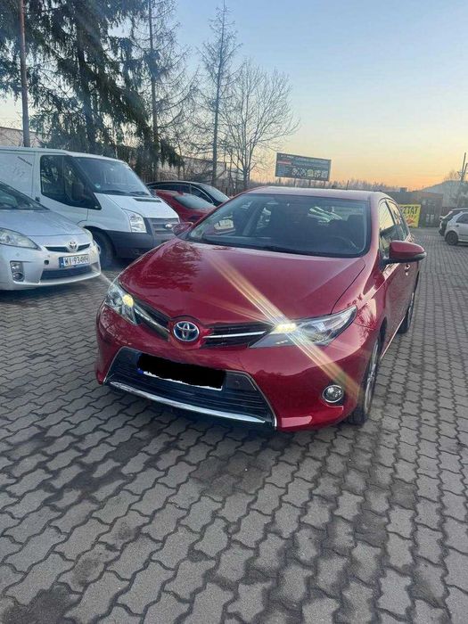 Здам в оренду/ прокат TOYOTA AURIS 1.8 ГАЗ HYBRID