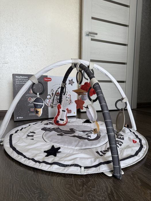 Унікальний ексклюзивний килимок від tiny love Rock n roll