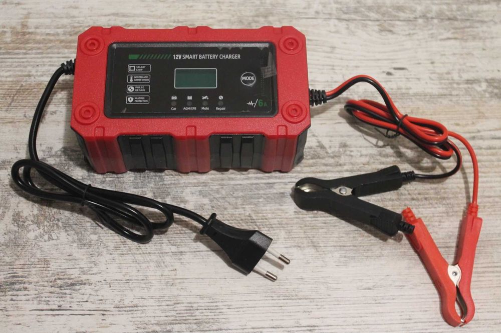 Умное зарядное устройство для аккумулятора 12V 6А