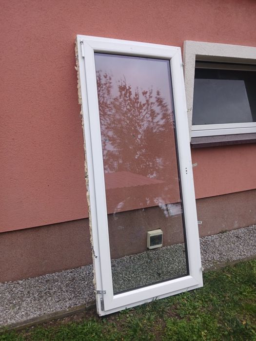 Drzwi balkonowe białe obustronnie