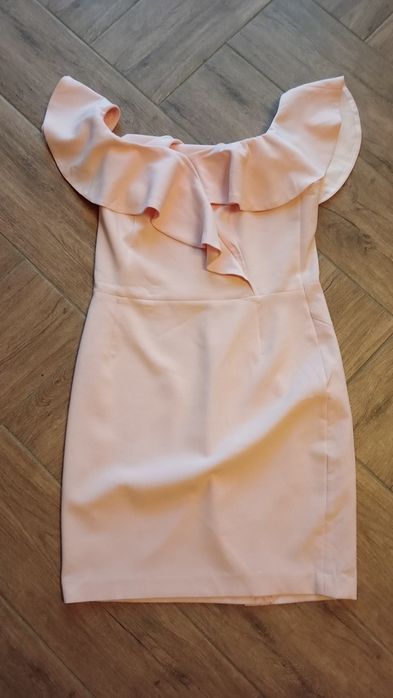 Sukienka Reserved L