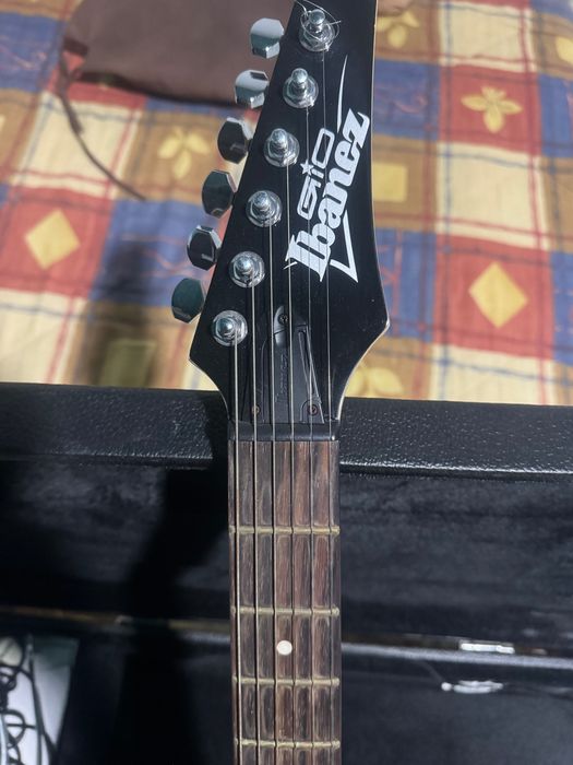 Guitarra Ibanez série GIO STRATOCASTER
