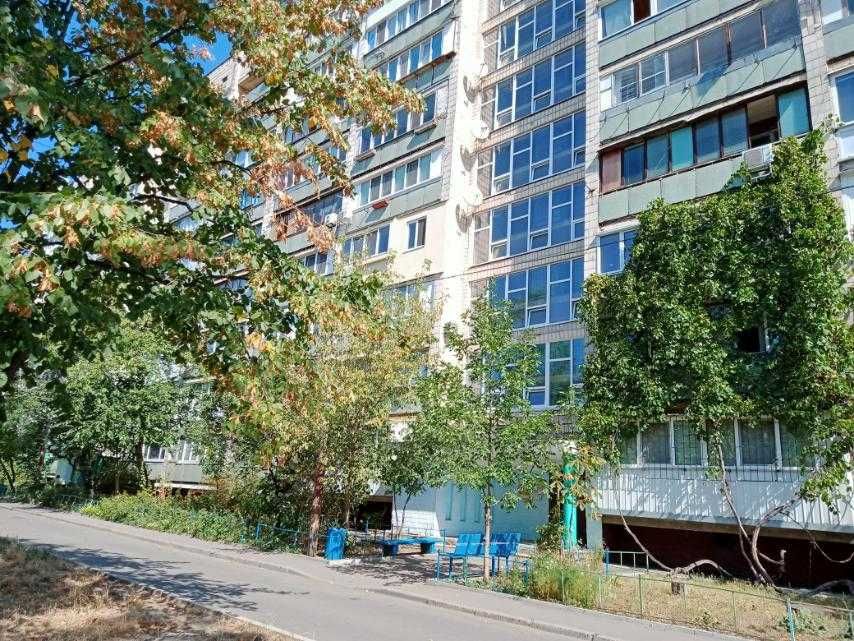 Подобово, погодинно, вул. Йорданська 24"Б"  м. Оболонь.