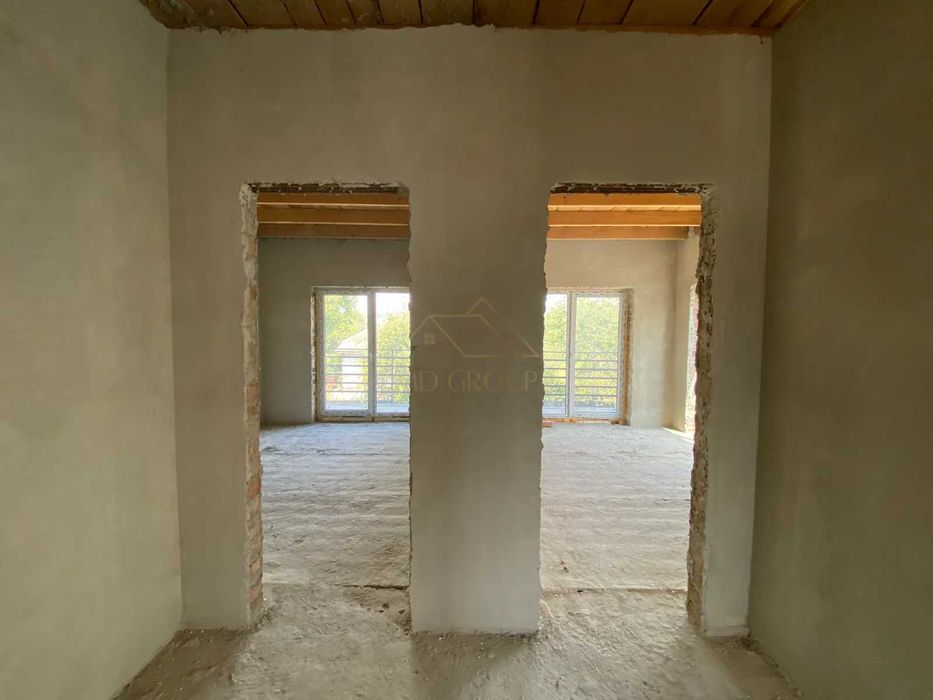 Продаж кутового таунхауса в Вовчинцях, 3,3сот, всі комунікації міські